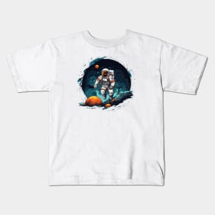 astronaut vintage Kids T-Shirt